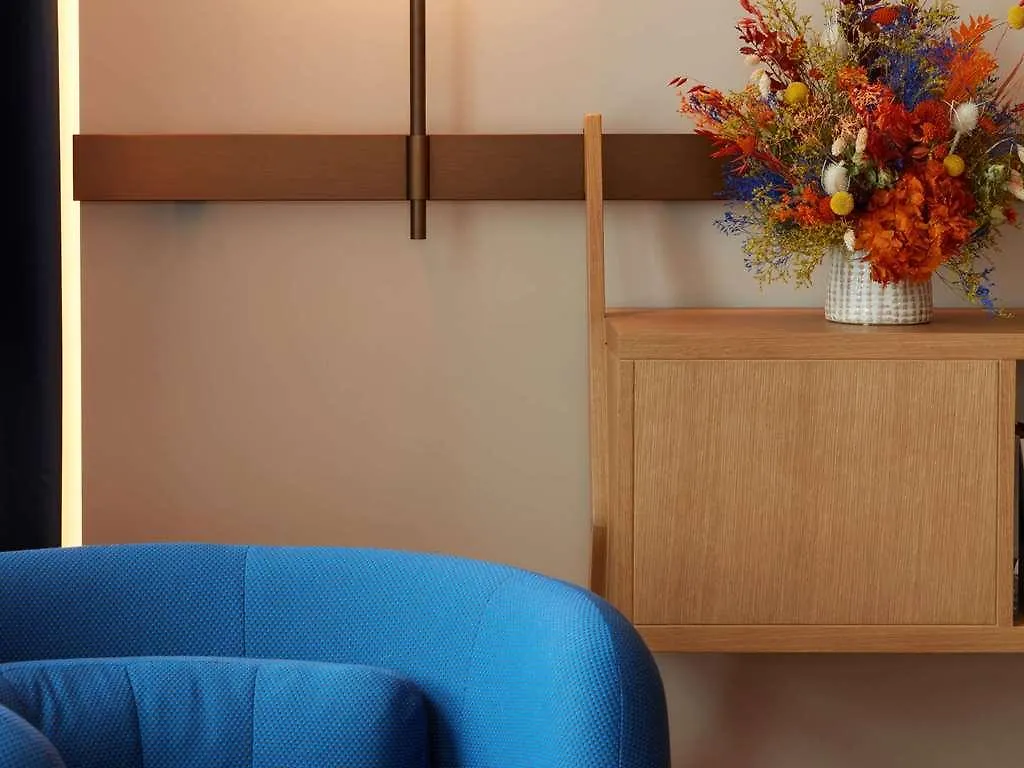 Hotel So/ *