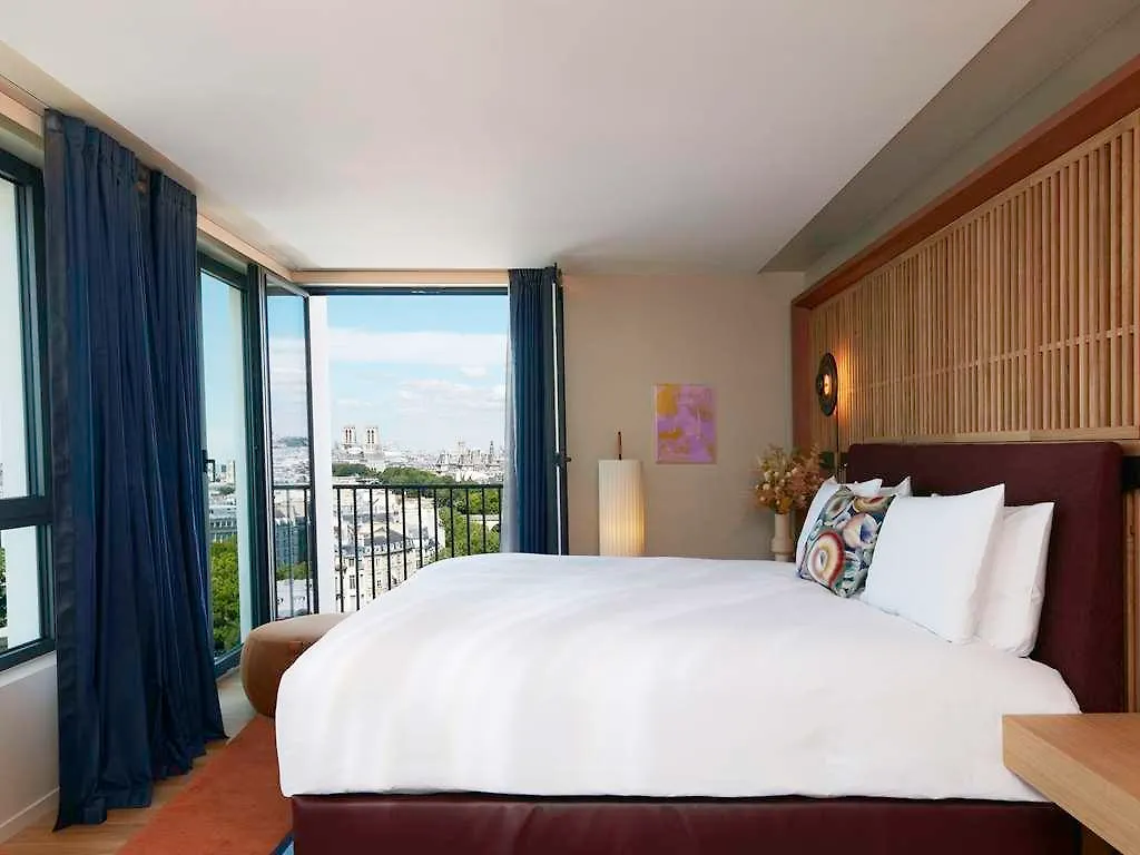 Hotell So/ Paris